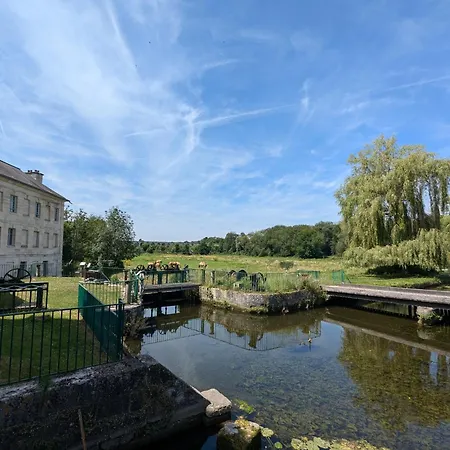 Sous Les Toits Apartment Chantilly
